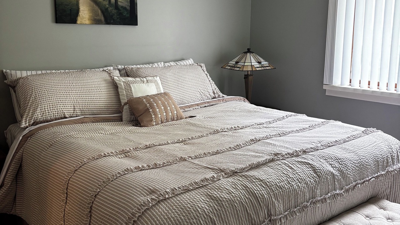 Photo of Bedroom in Bartlett