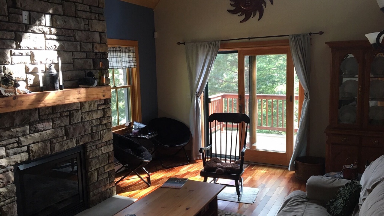Photo of Livingroom in Forest Dale