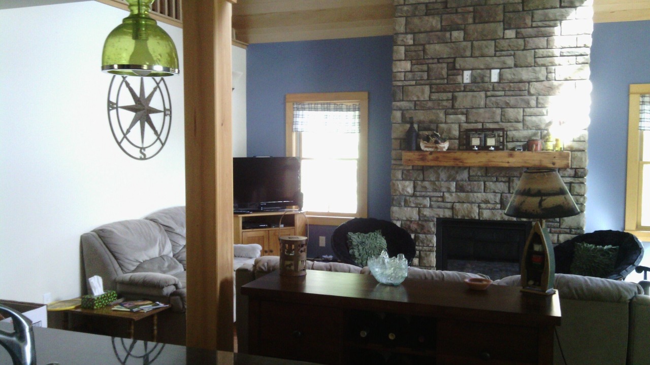 Photo of Livingroom in Forest Dale