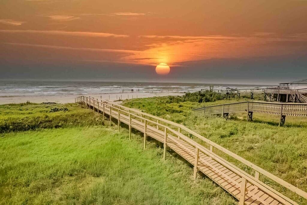 Photo of Others in Surfside Beach