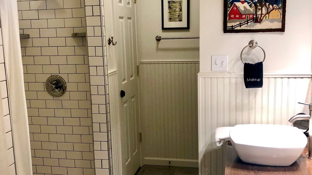 Photo of Bathroom in Lewisburg