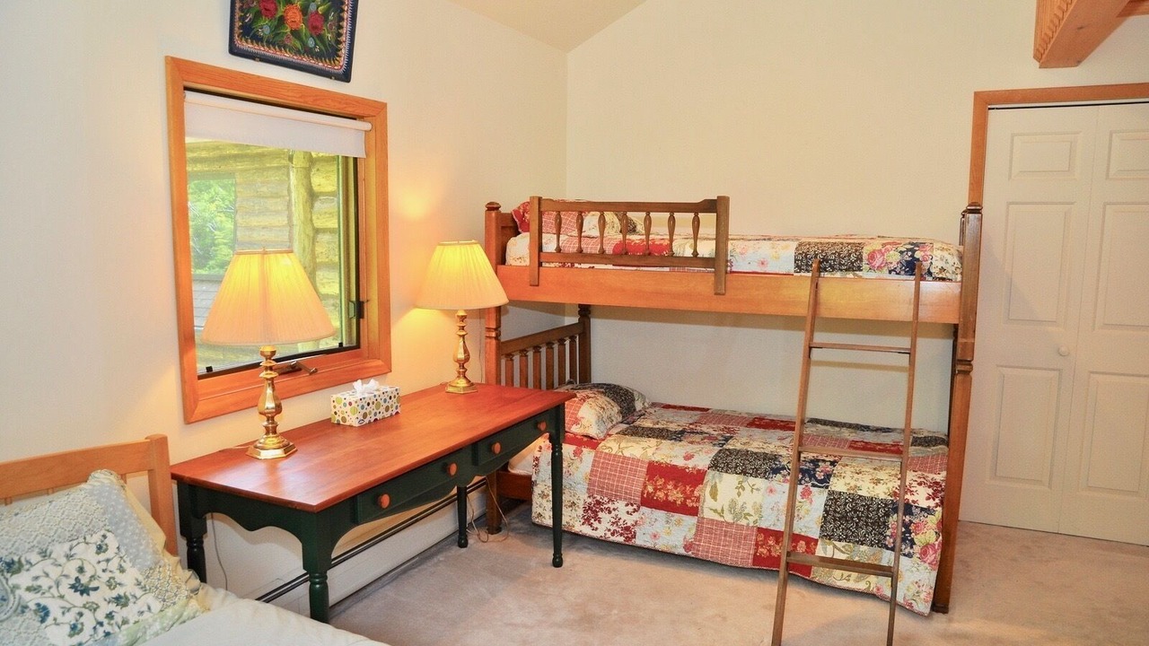 Photo of Bedroom in Bovina Center