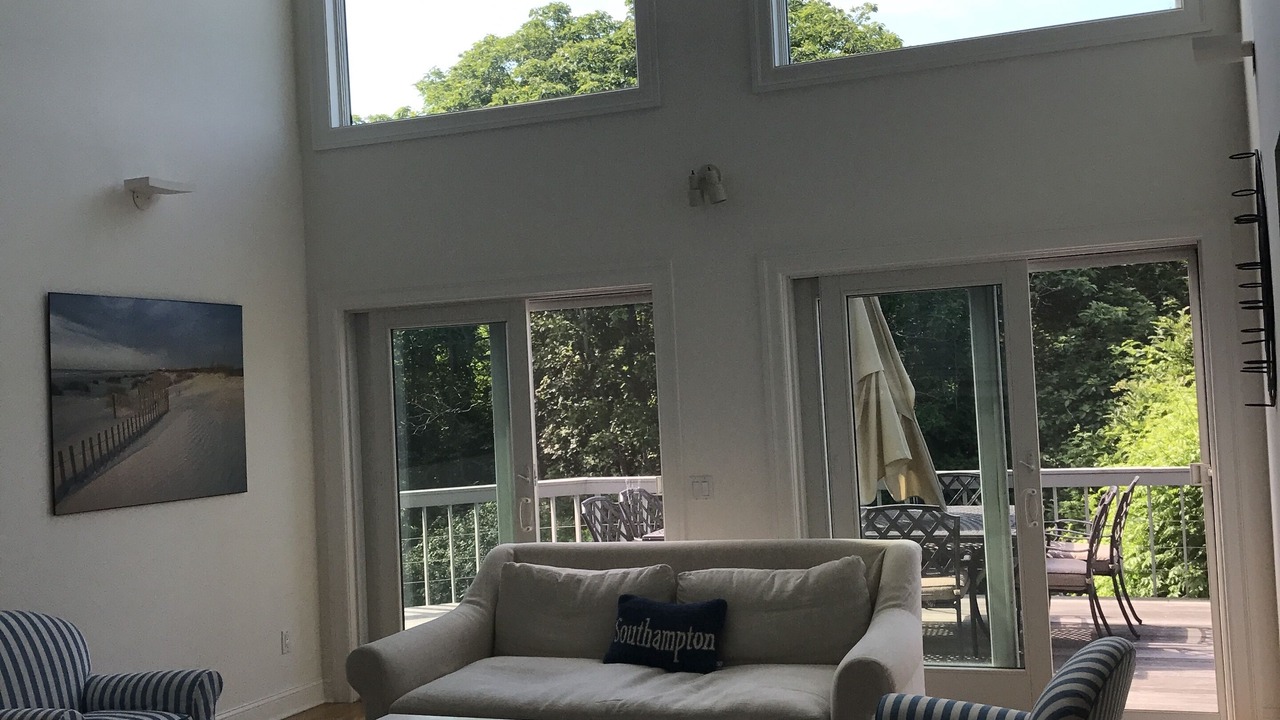 Photo of Livingroom in Shinnecock Hills