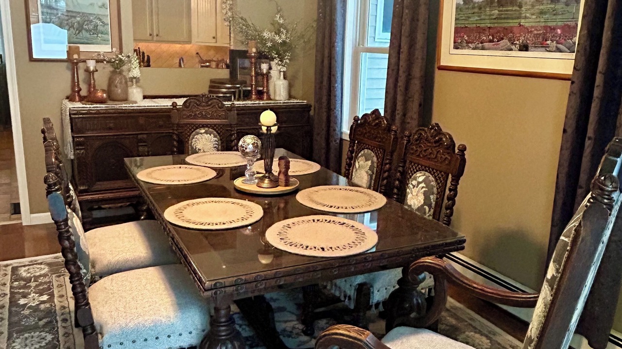 Photo of Bedroom in Geyser Crest