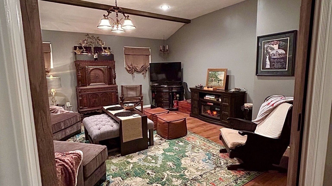 Photo of Bedroom in Geyser Crest