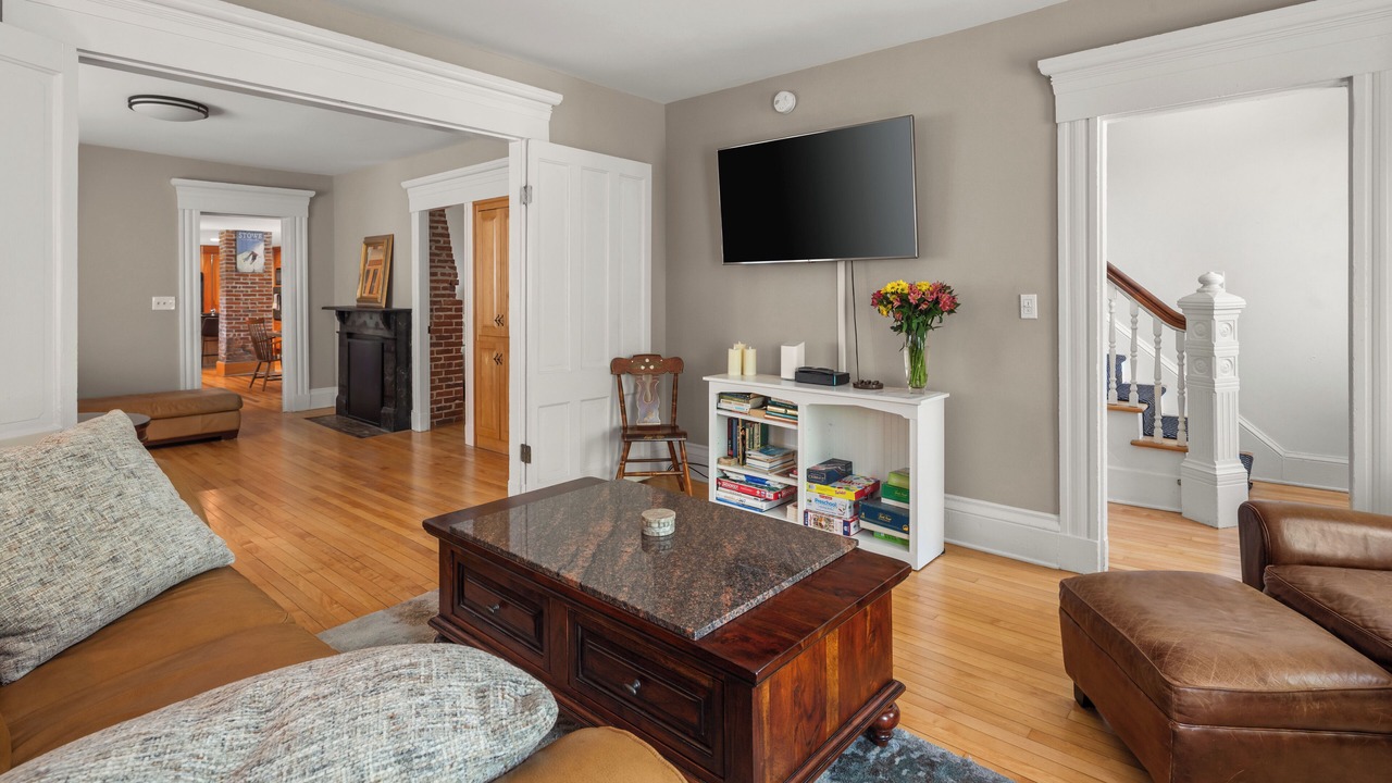 Photo of Livingroom in Old North End