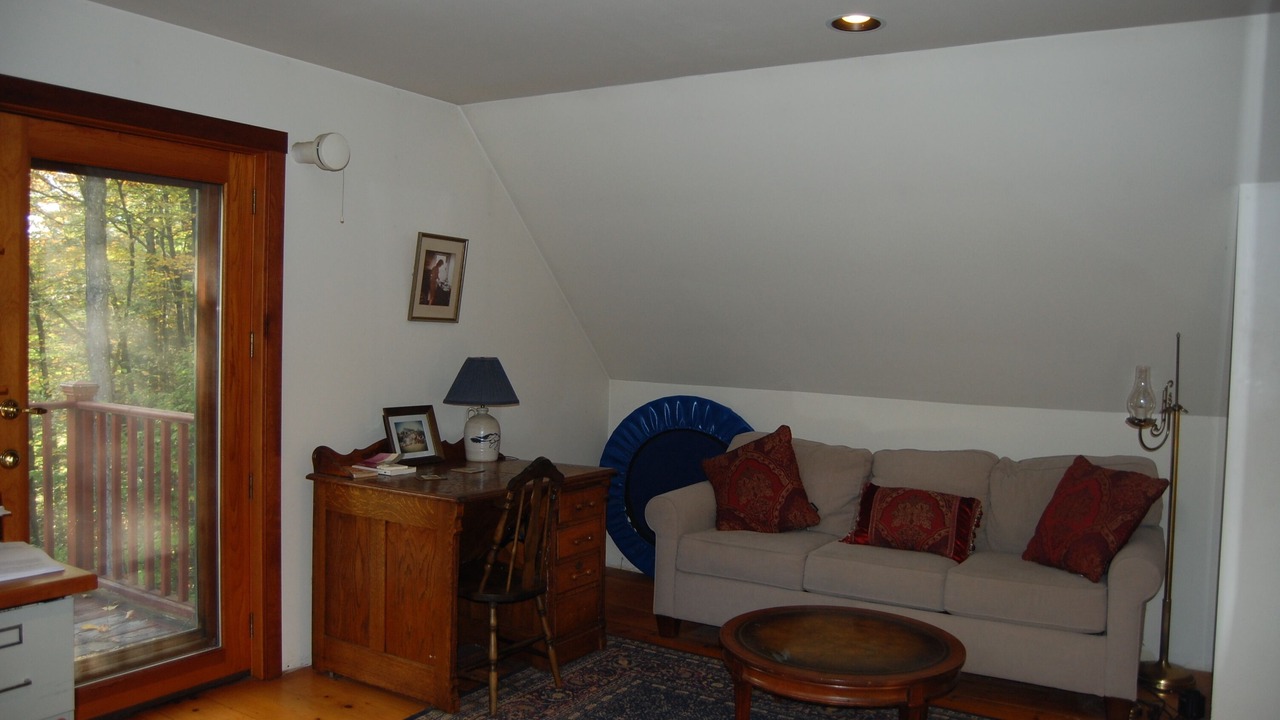 Photo of Livingroom in Shelburne