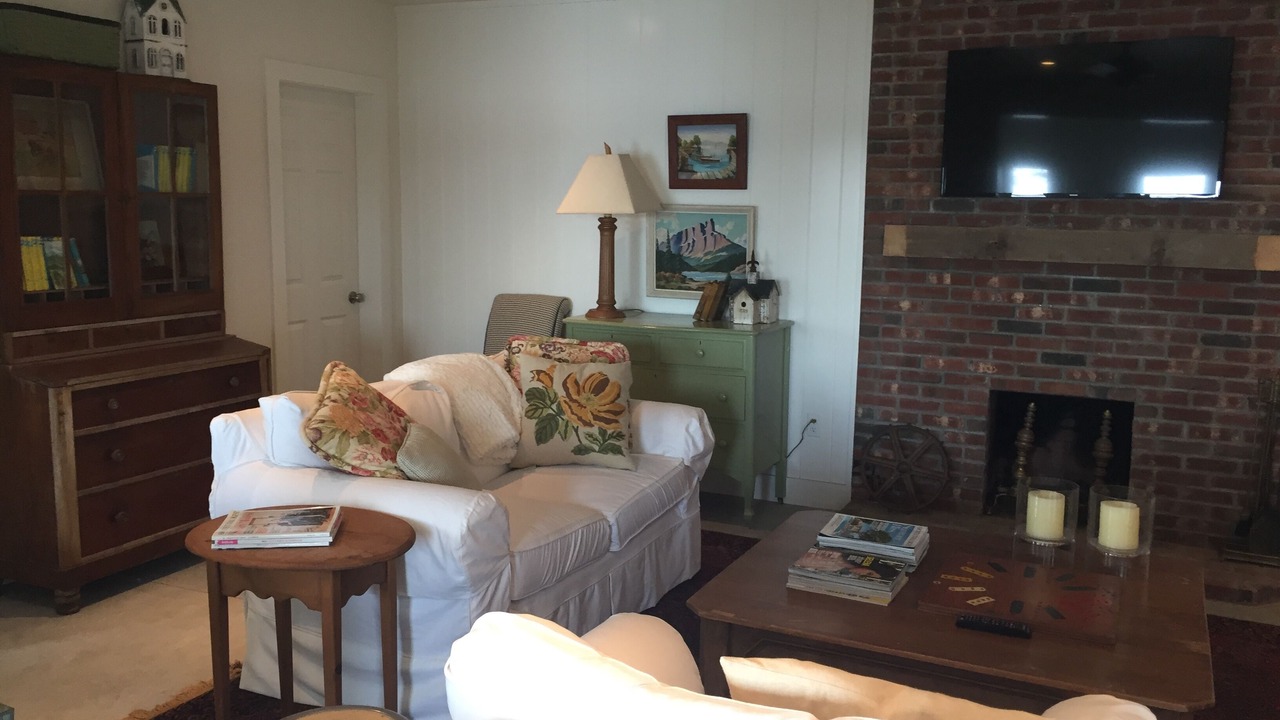 Photo of Livingroom in Wolfeboro