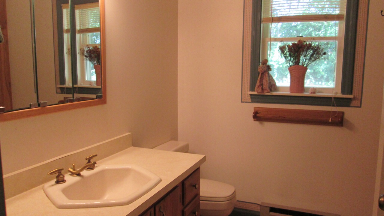 Photo of Bathroom in Alburg