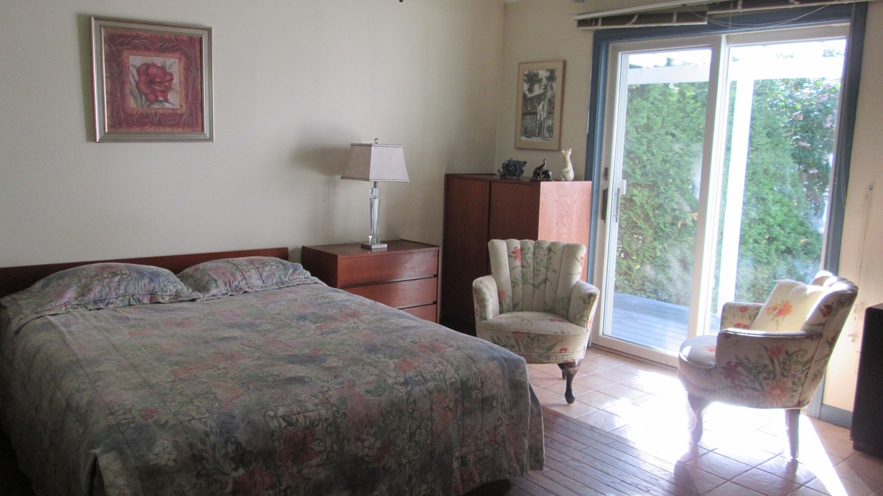 Photo of Bedroom in Alburg