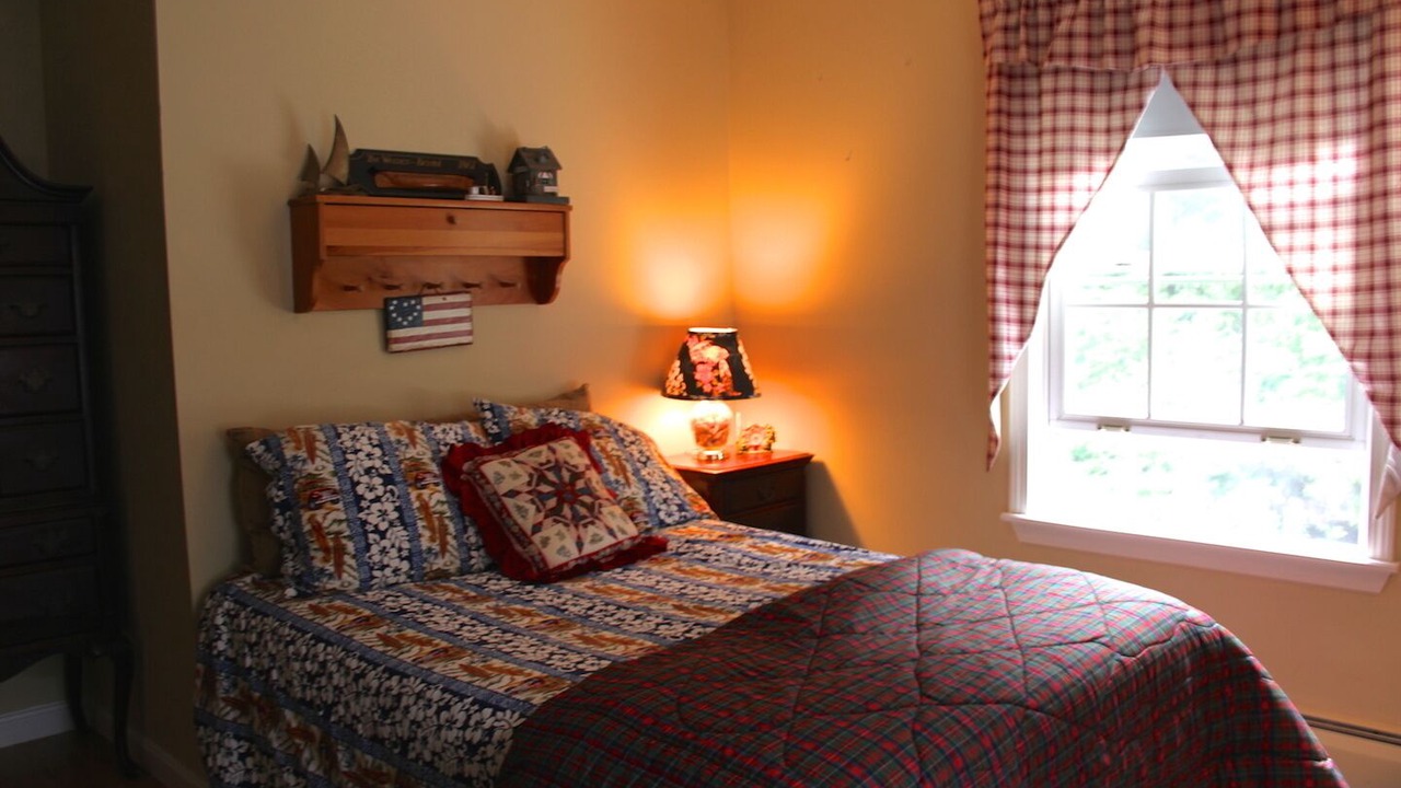 Photo of Bedroom in York Beach