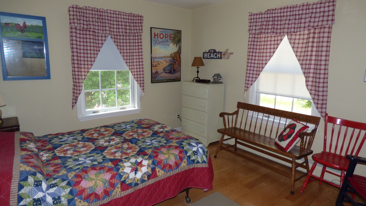 Photo of Bedroom in York Beach