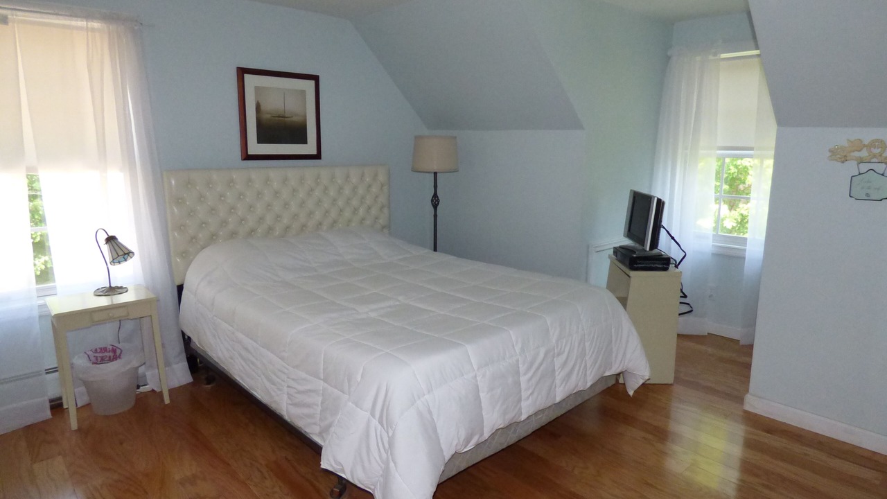 Photo of Bedroom in York Beach
