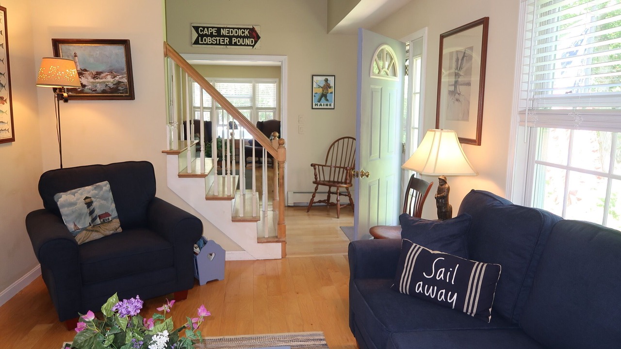 Photo of Livingroom in York Beach