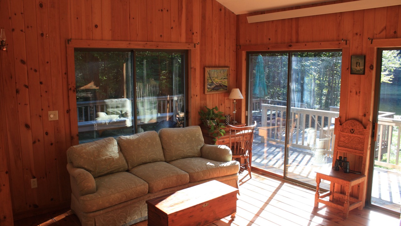 Photo of Livingroom in Becket