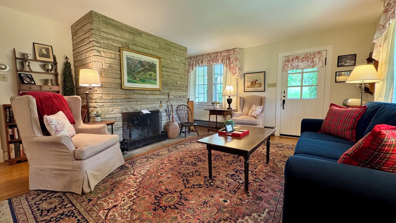 Photo of Livingroom in Valley Springs