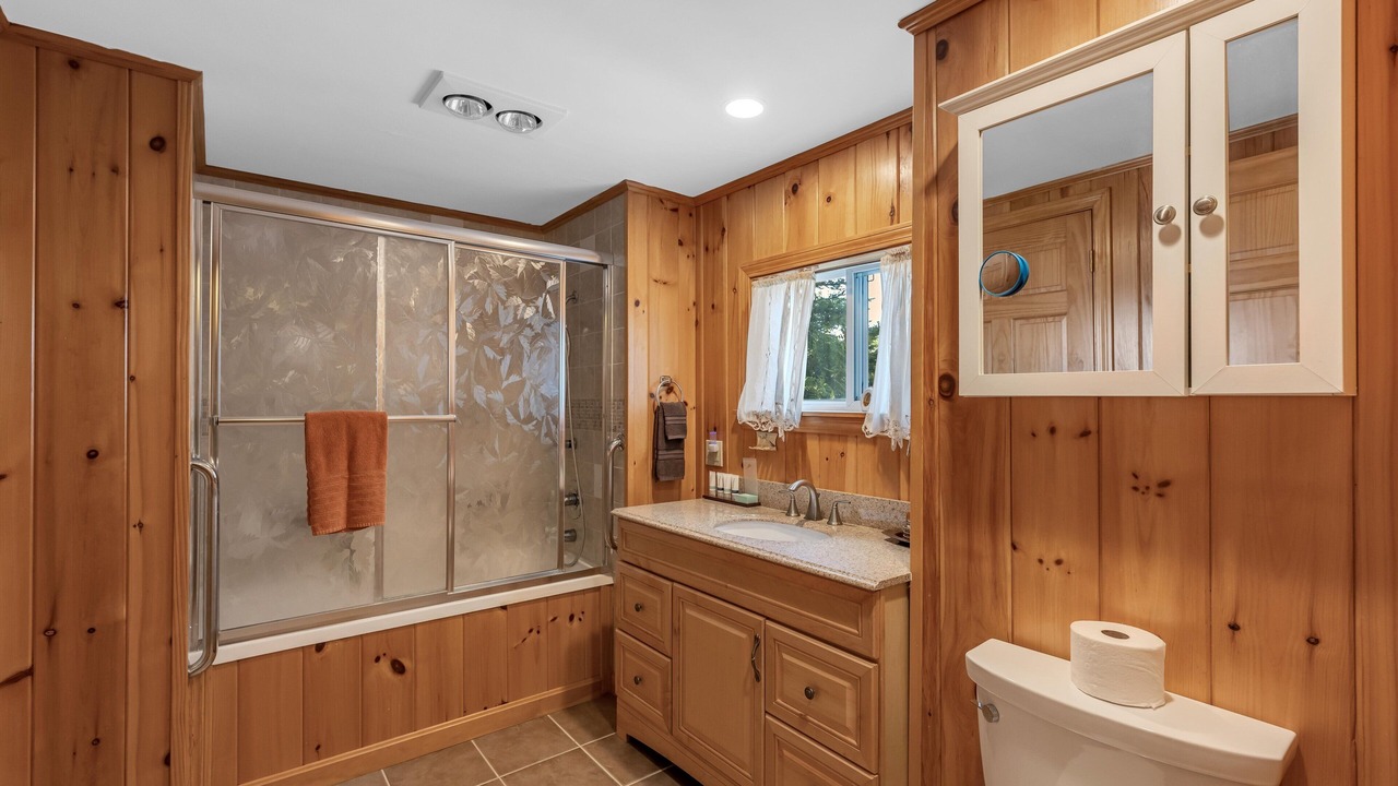 Photo of Bathroom in Steuben
