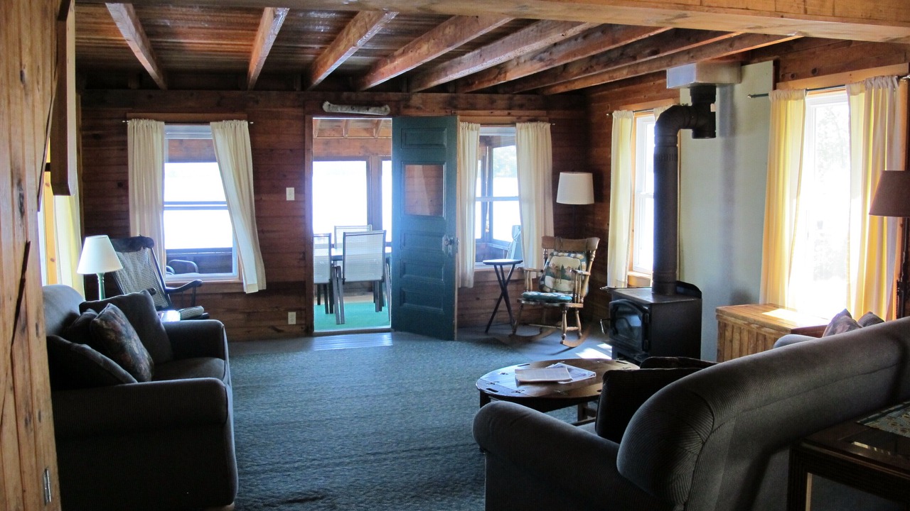 Photo of Livingroom in Center Lovell