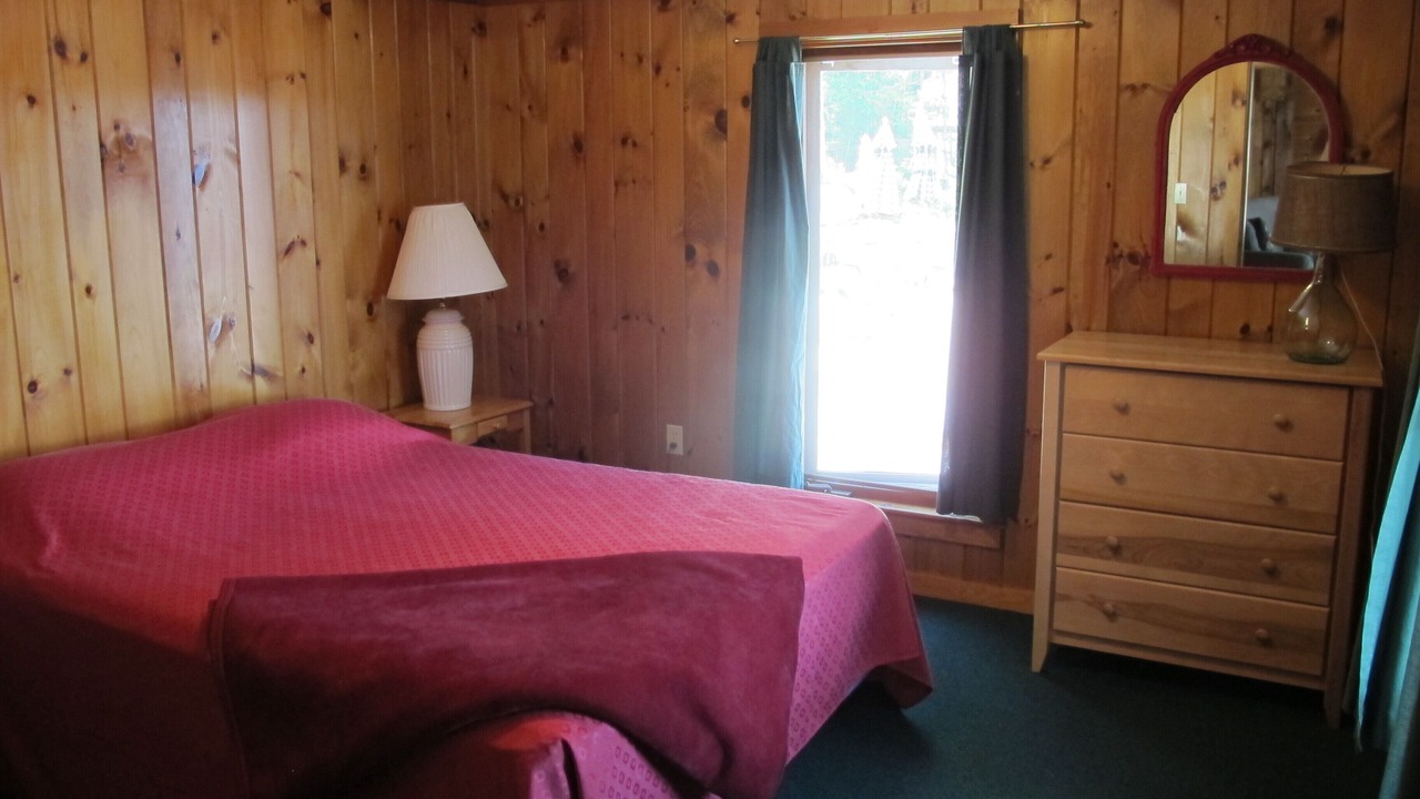 Photo of Bedroom in Center Lovell