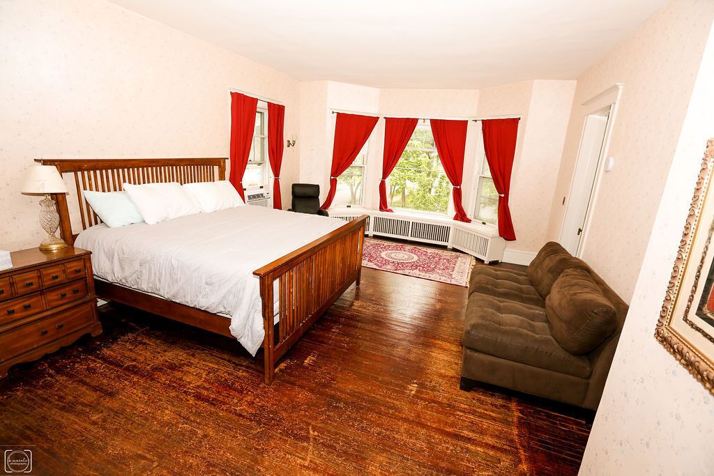 Photo of Bedroom in Oneonta