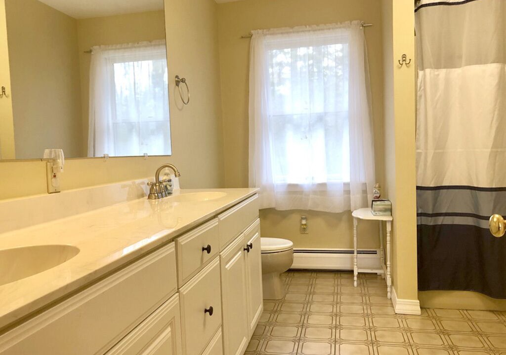 Photo of Bathroom in Town Hill
