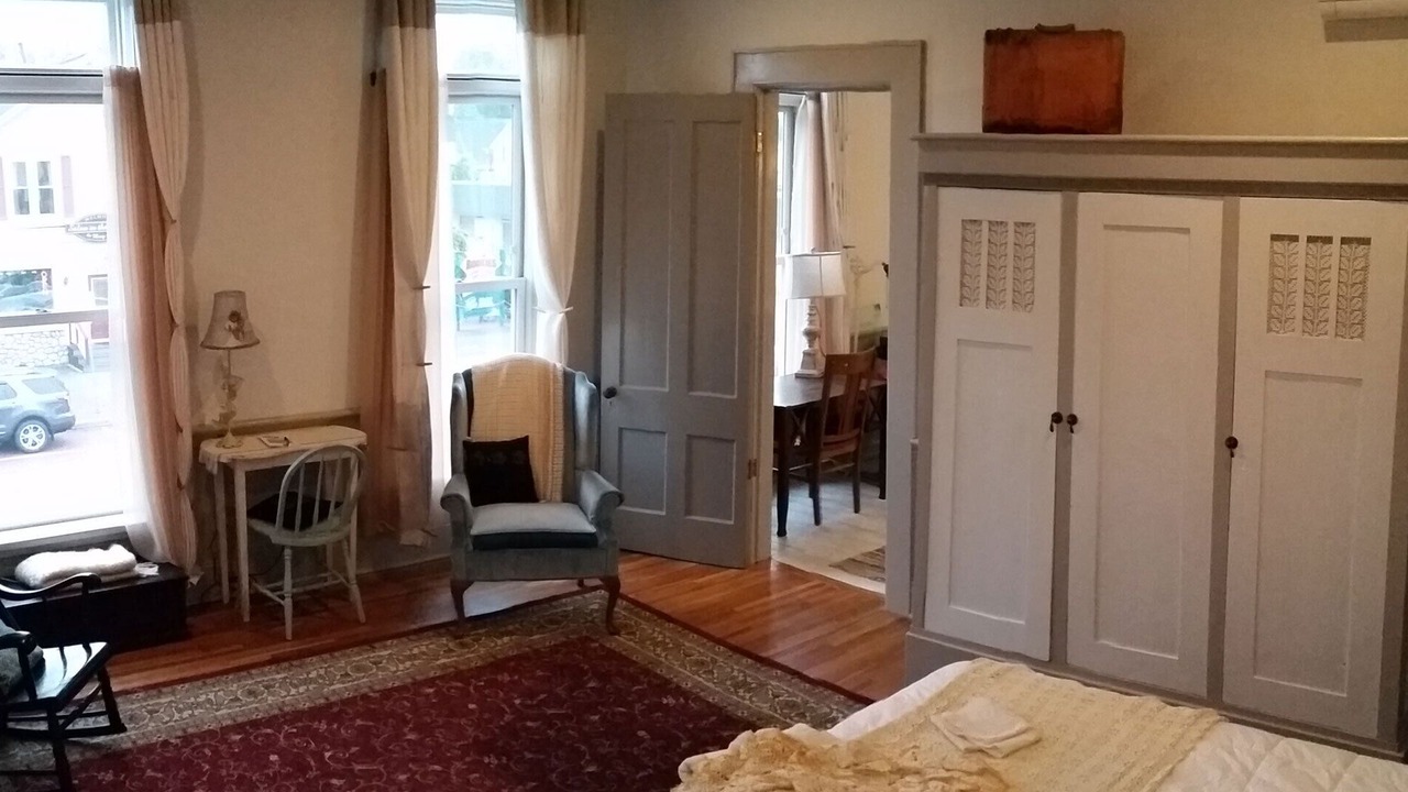 Photo of Bedroom in East Aurora