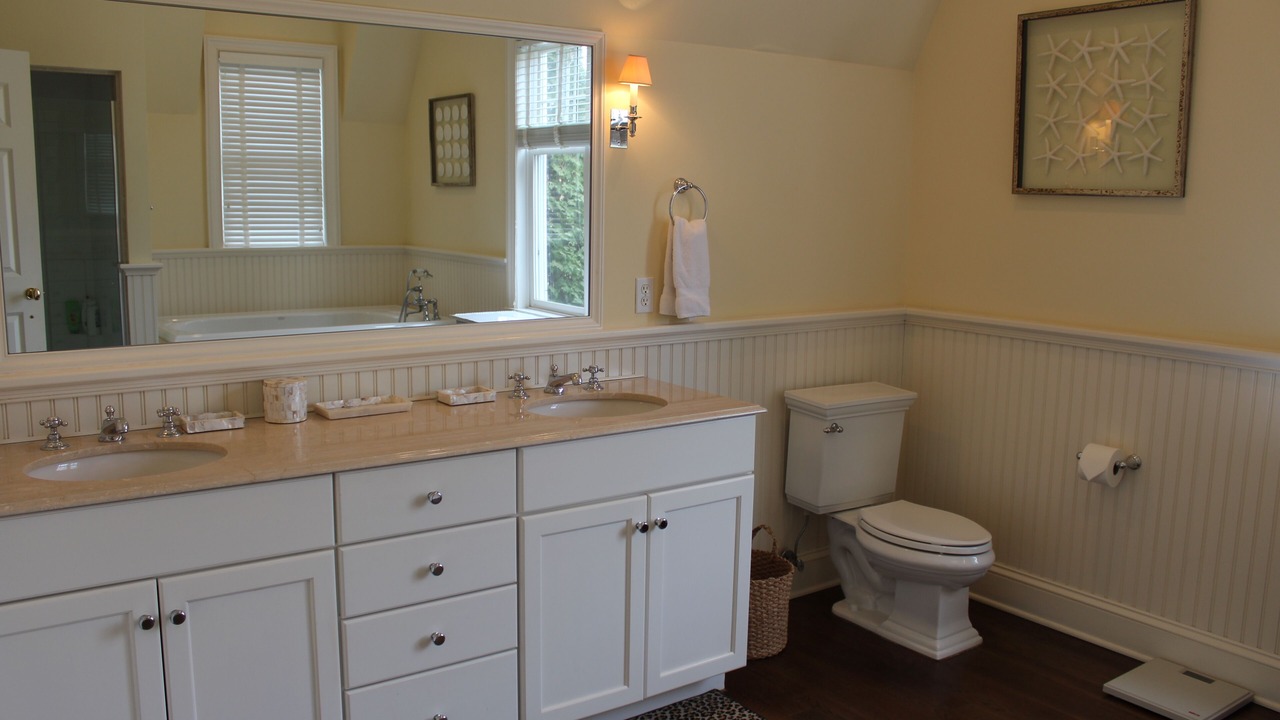 Photo of Bathroom in Village of Southampton