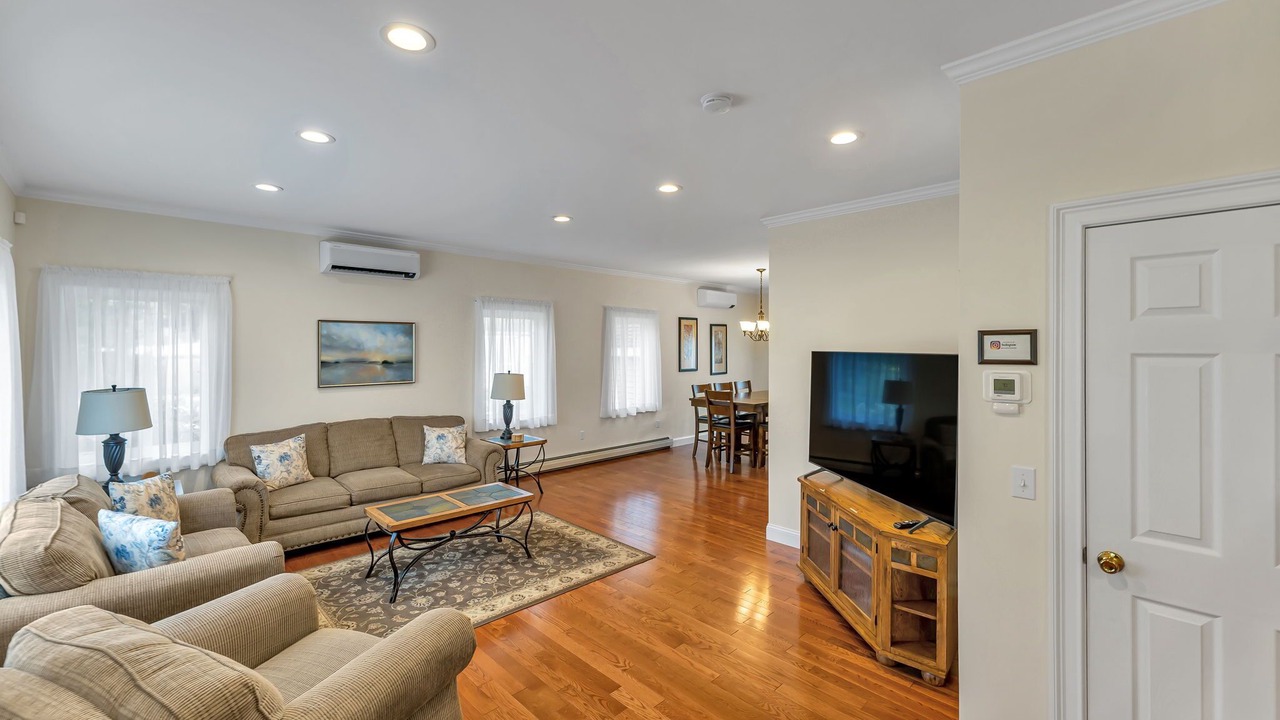Photo of Livingroom in Cooperstown