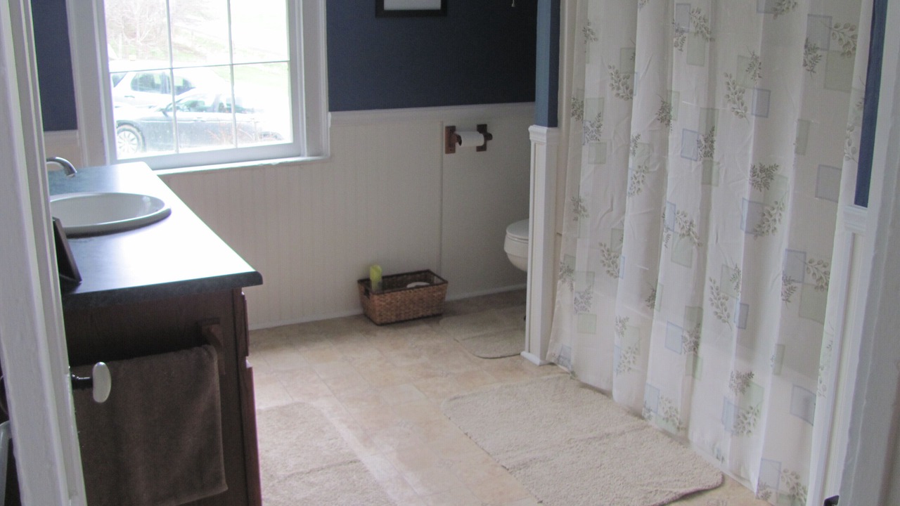 Photo of Bathroom in Cooperstown - Otsego Lake