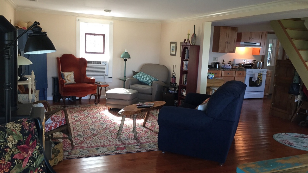 Photo of Livingroom in Bridgeport