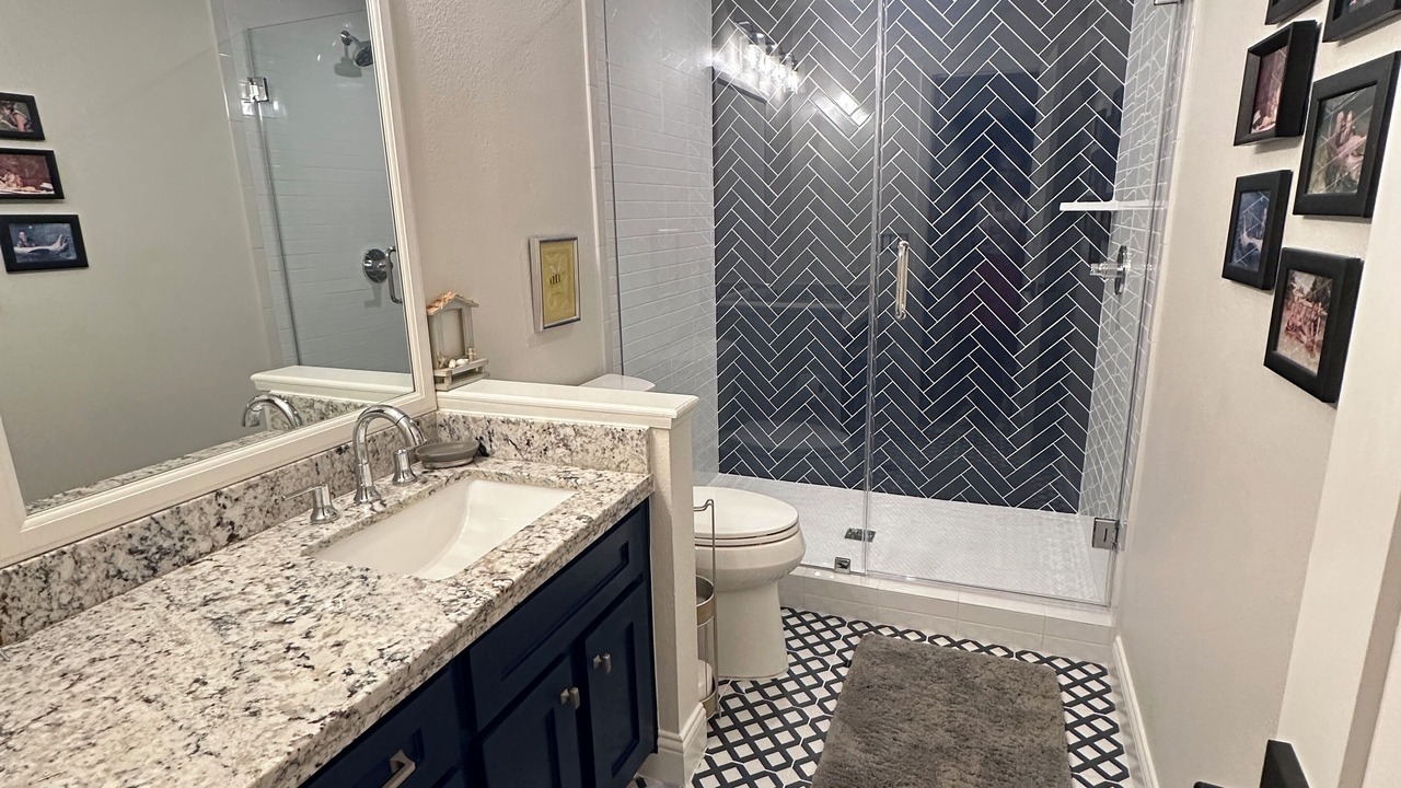 Photo of Bathroom in Willis
