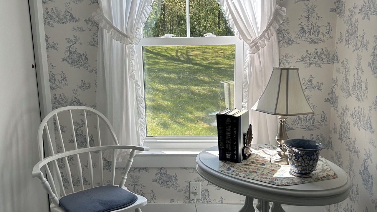 Photo of Bedroom in Easton