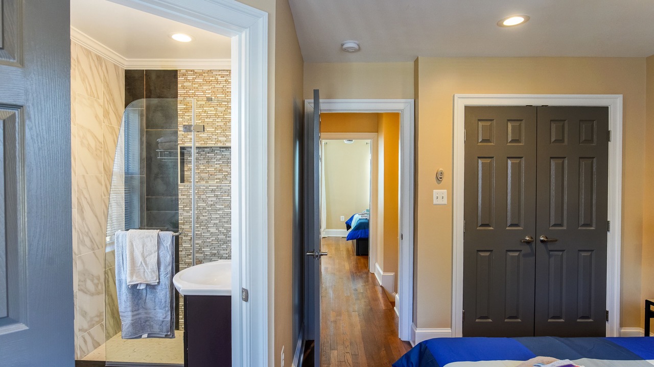 Photo of Bathroom in Washington