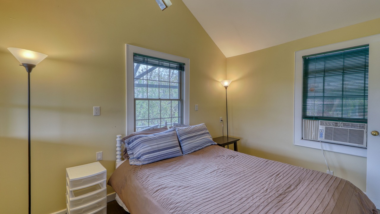 Photo of Bedroom in Ocean Beach