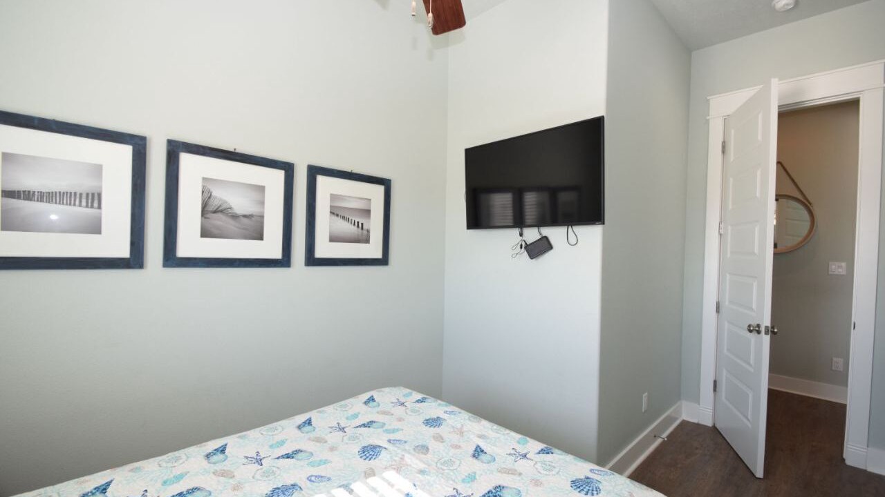 Photo of Bedroom in Port Bolivar