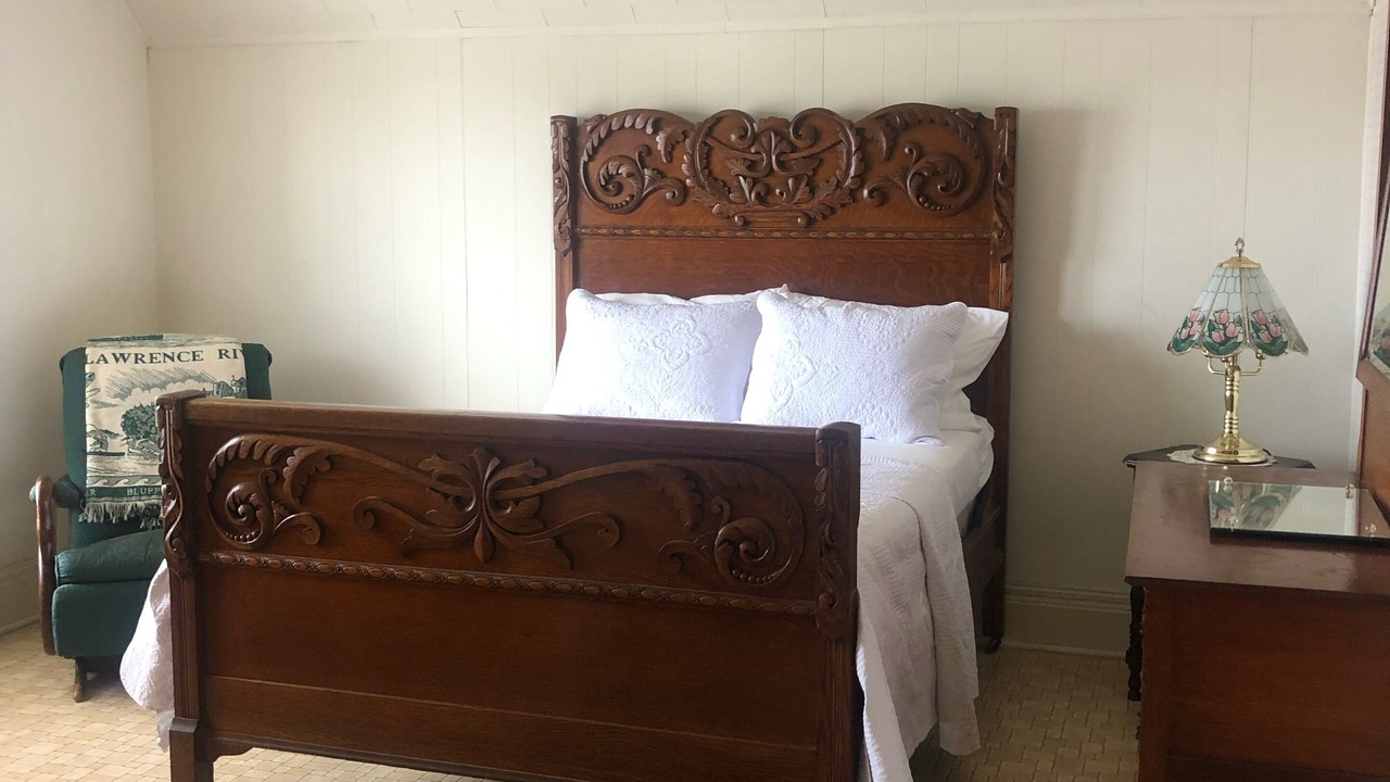 Photo of Bedroom in Alexandria Bay