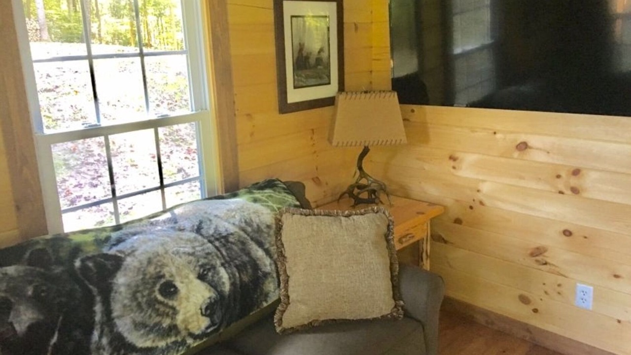 Photo of Bedroom in Fort Gay