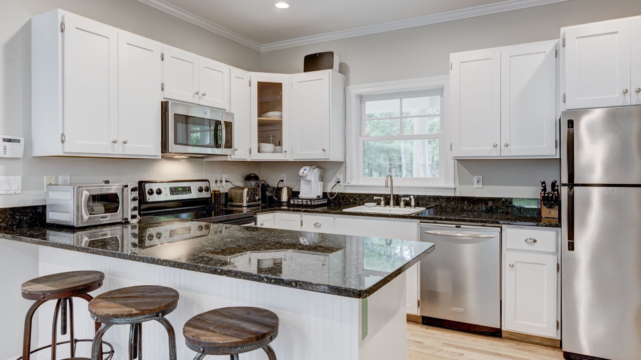 Photo of Kitchen in Northwest Harbor