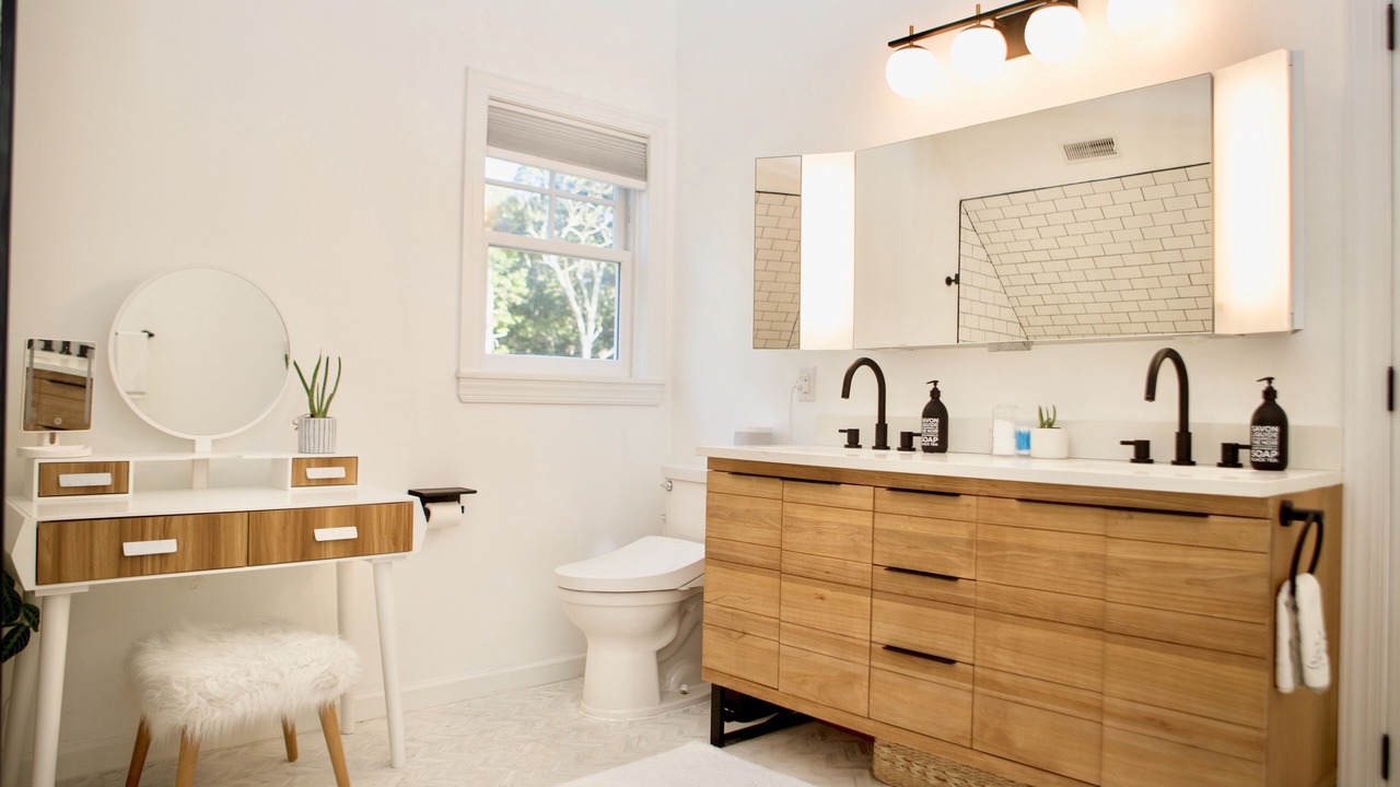 Photo of Bathroom in Northwest Harbor