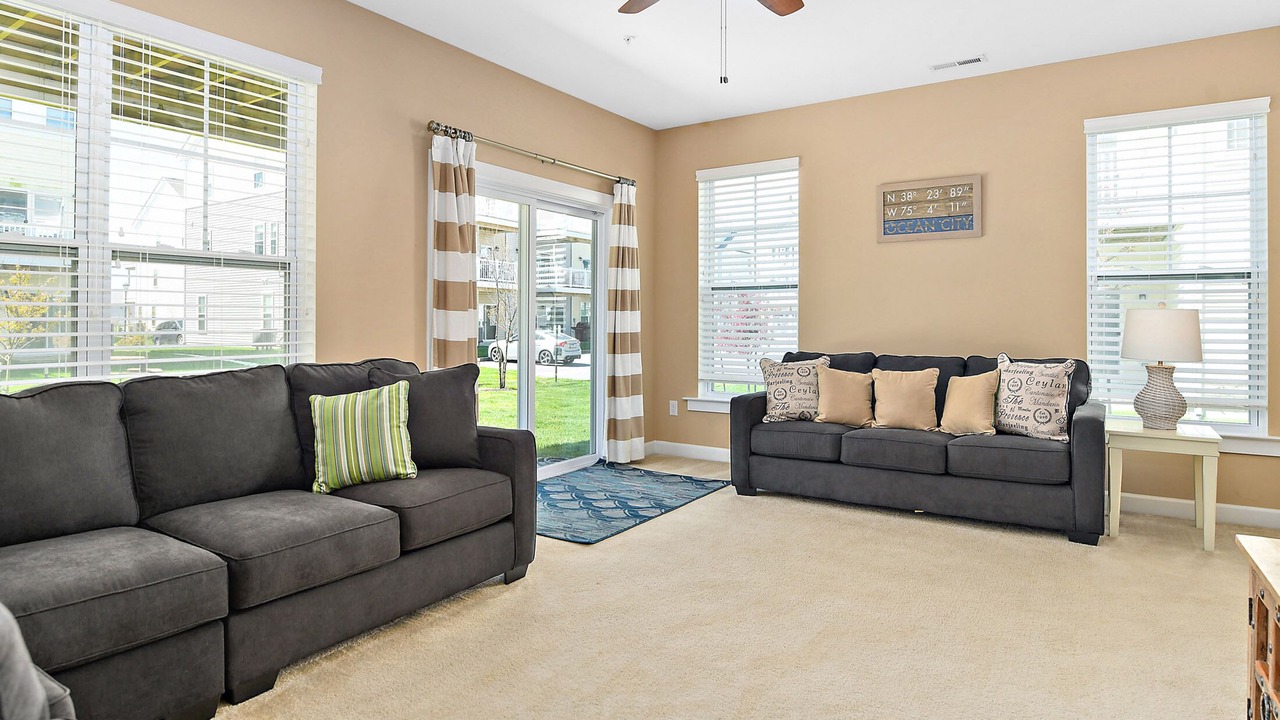 Photo of Livingroom in West Ocean City