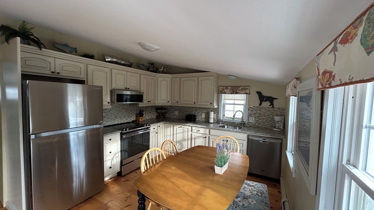 Photo of Kitchen in Pine Point