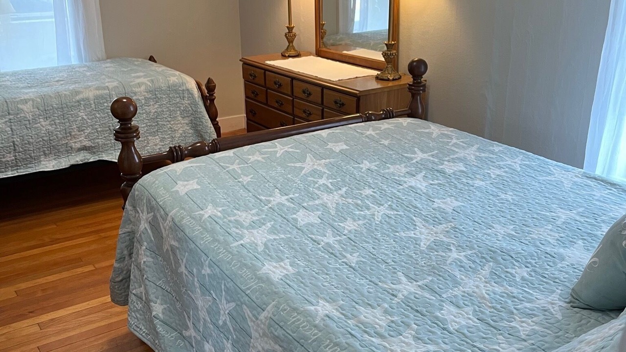 Photo of Bedroom in York Beach