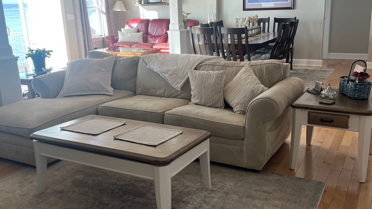 Photo of Livingroom in Saratoga Springs