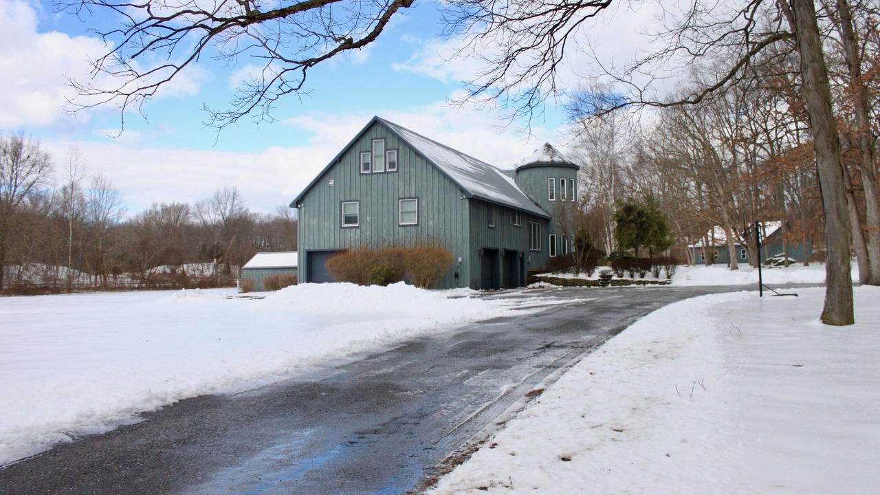 Photo of Outdoor in Hillside Lake