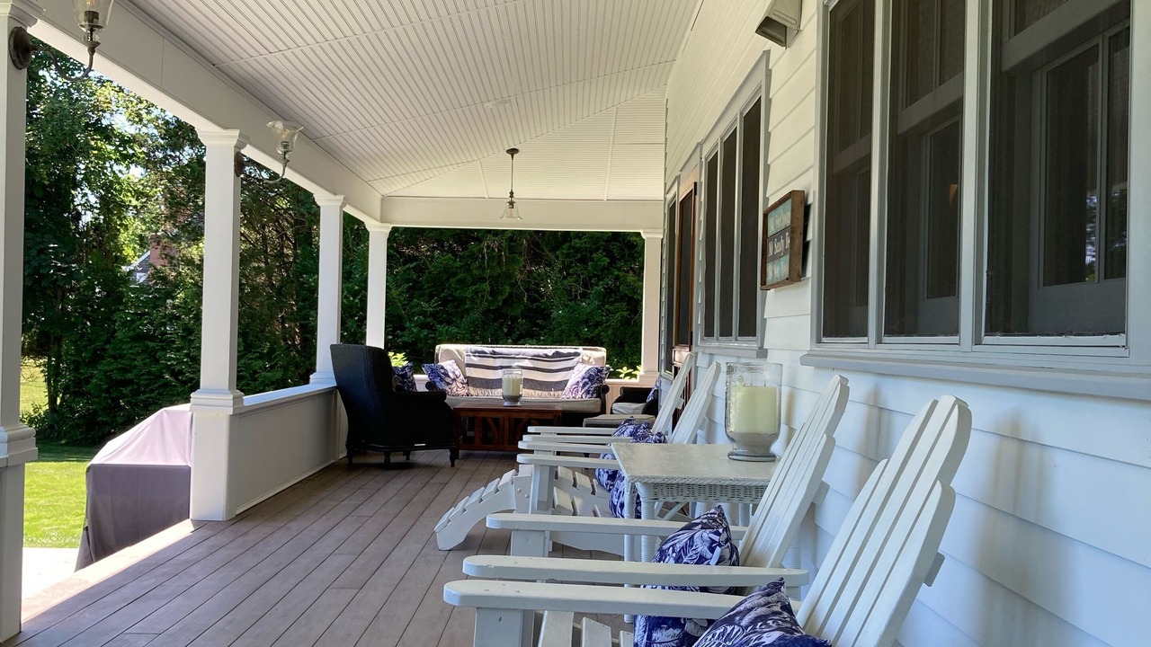 Photo of Outdoor in Village of Southampton
