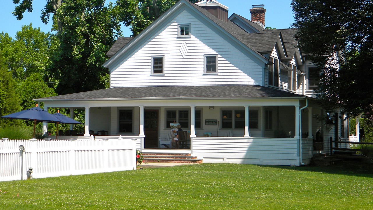 Photo of Outdoor in Village of Southampton