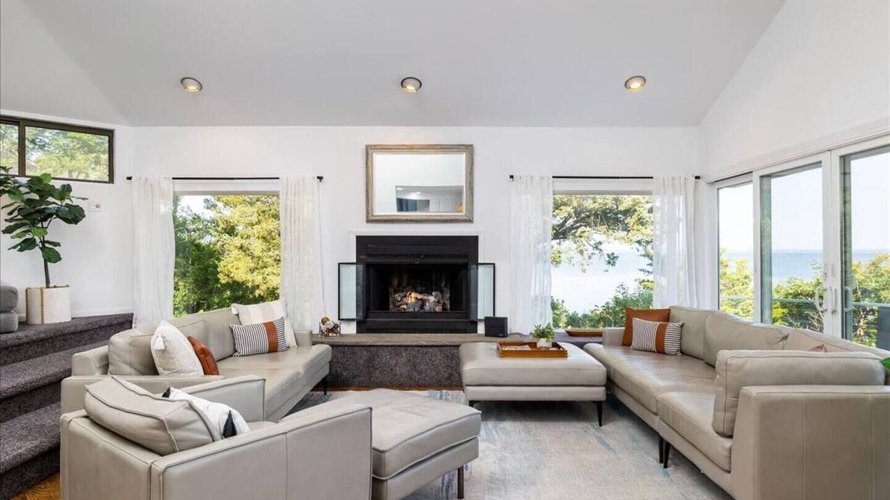 Photo of Livingroom in Laurel