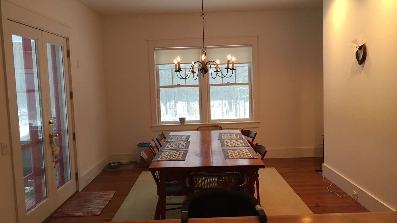Photo of Livingroom in South Londonderry