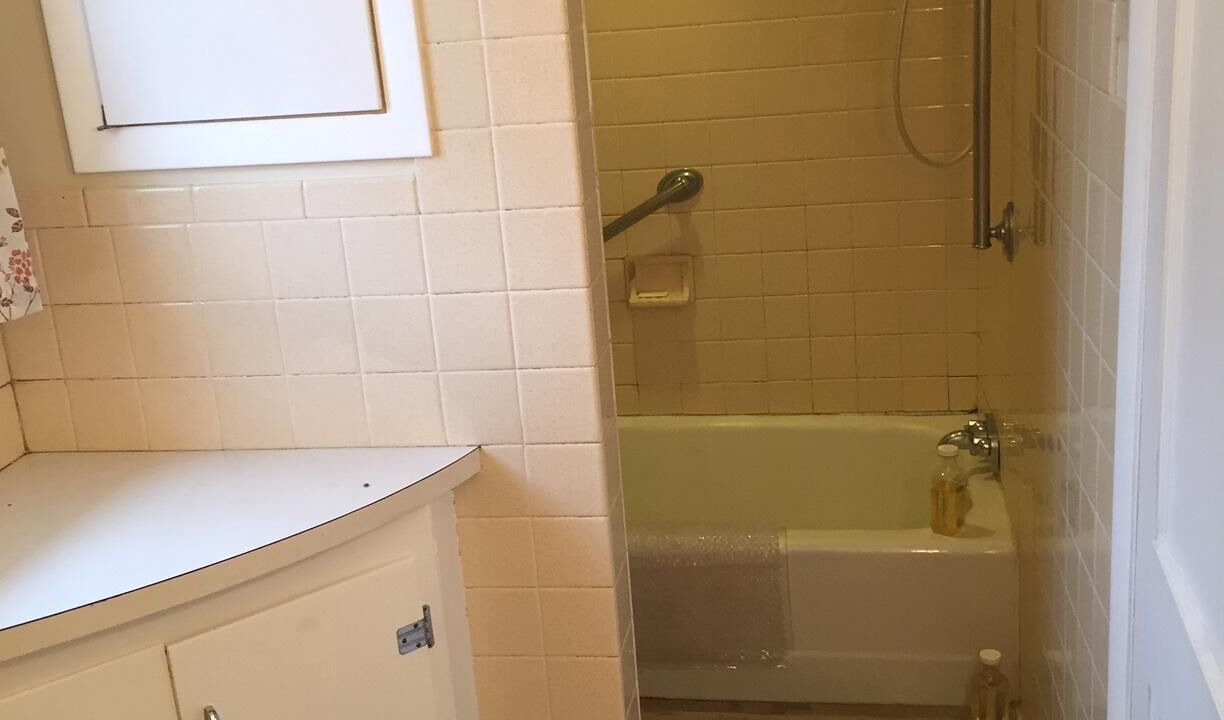 Photo of Bathroom in Town of Schroeppel