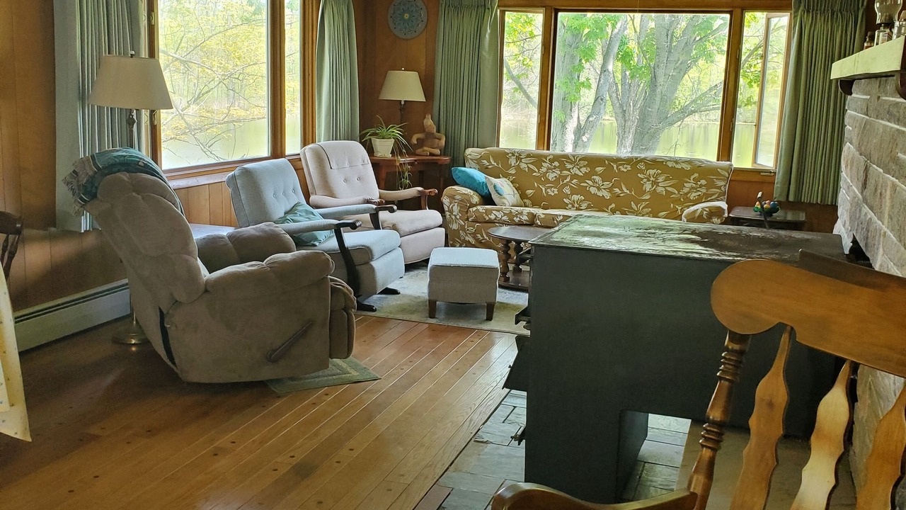Photo of Livingroom in Town of Schroeppel